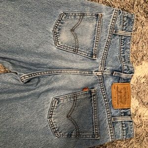 Levi jeans/capris